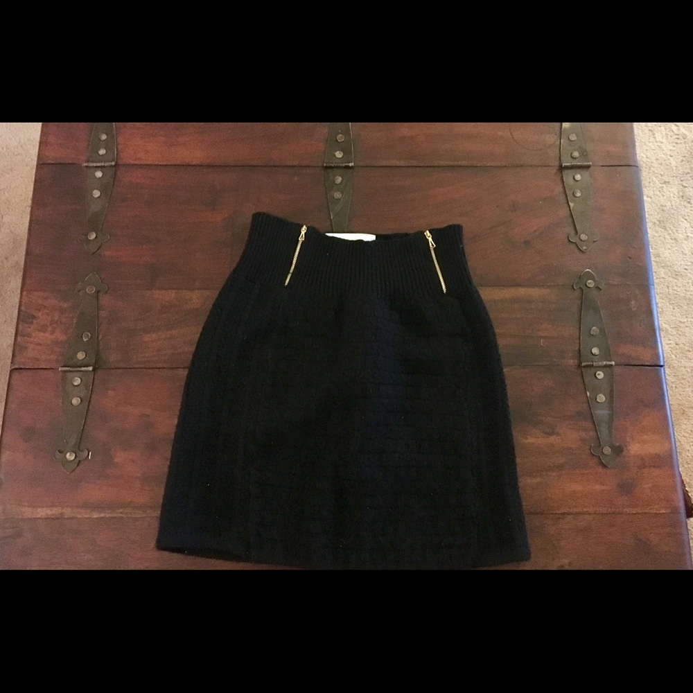 Leifsdottir dual front zip skirt sz. S Black
